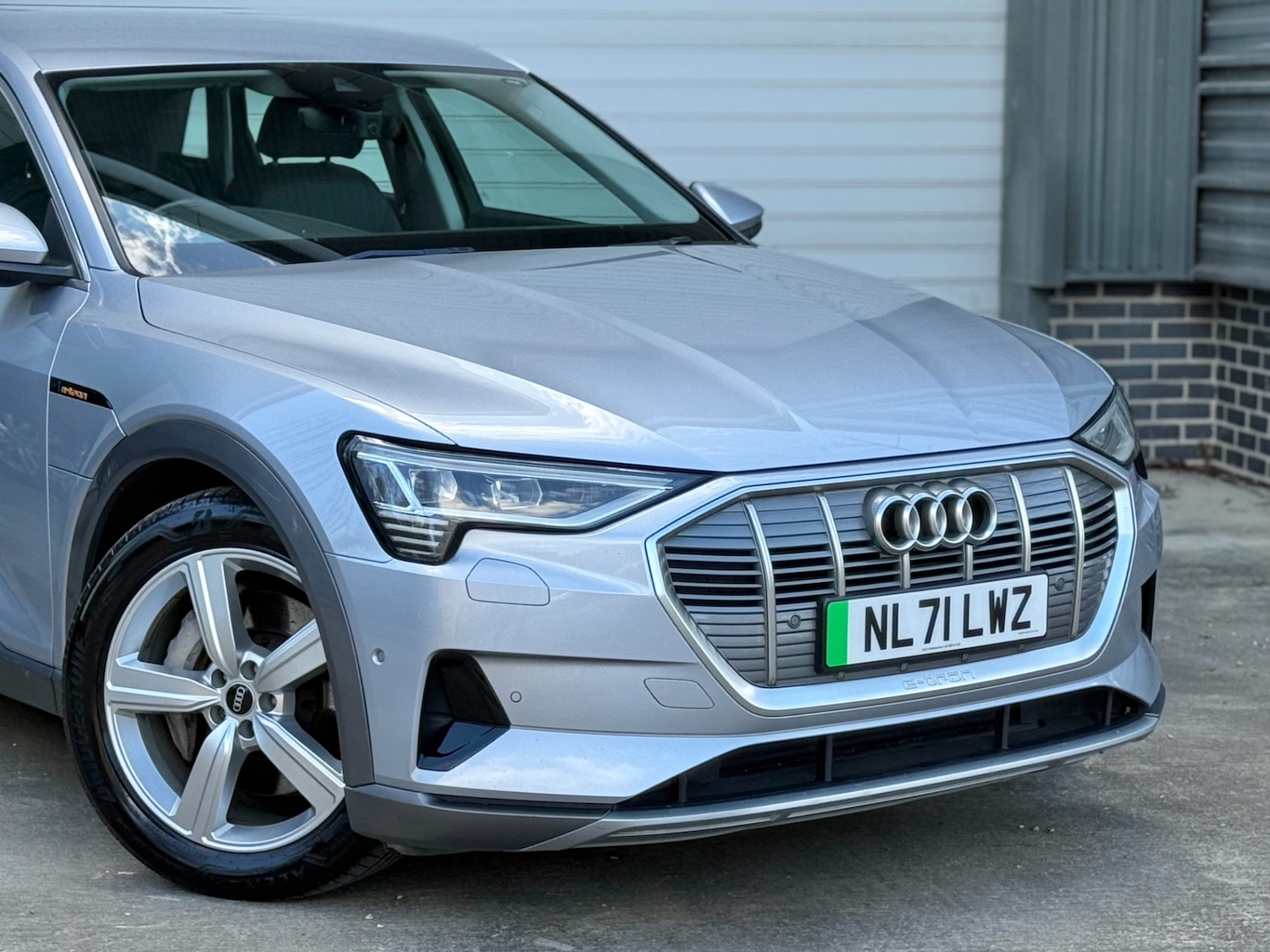 Used Audi e-tron 2021 for sale - 77983587: Photo 2