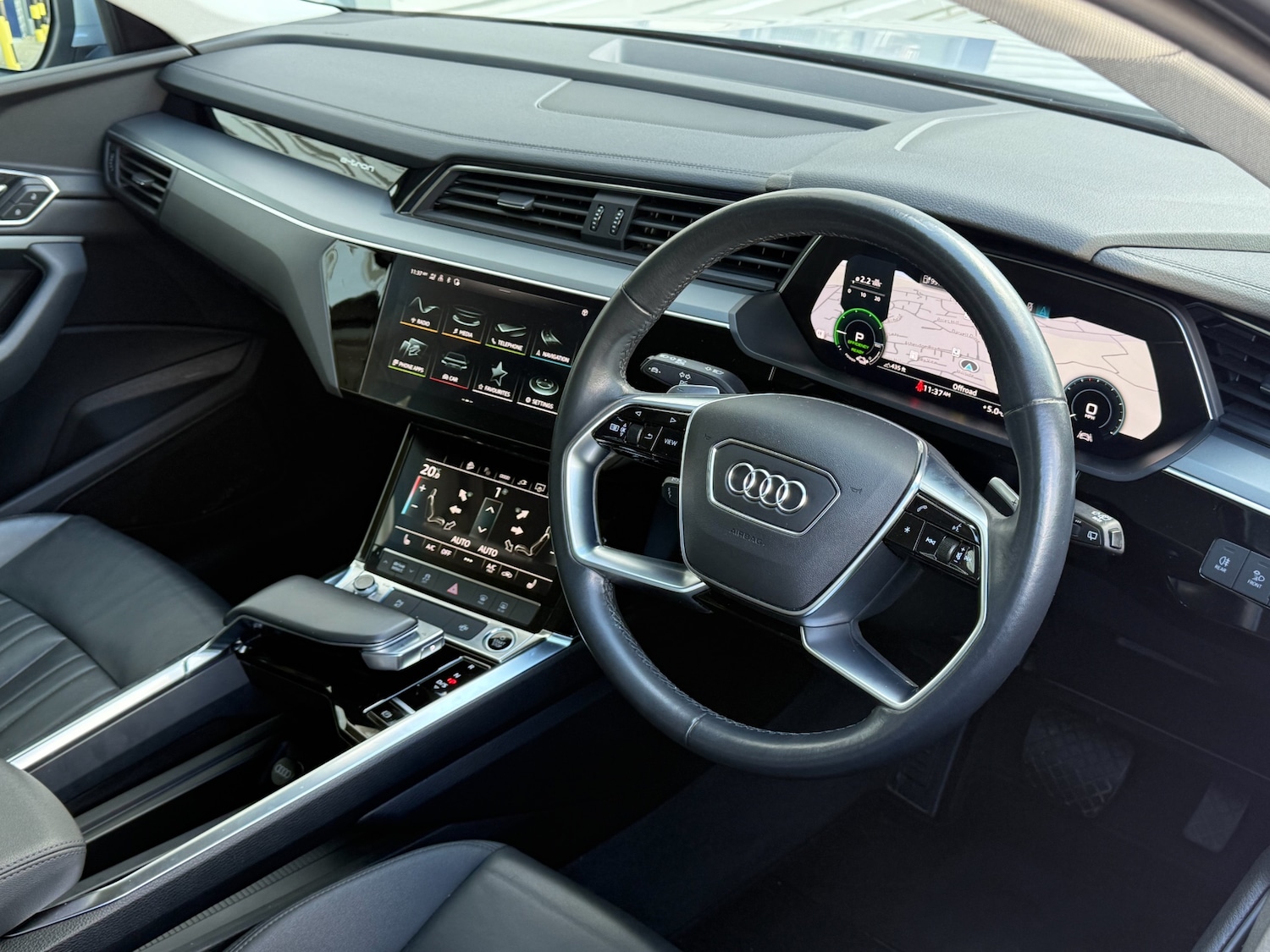 Used Audi e-tron 2021 for sale - 77983587: Photo 6