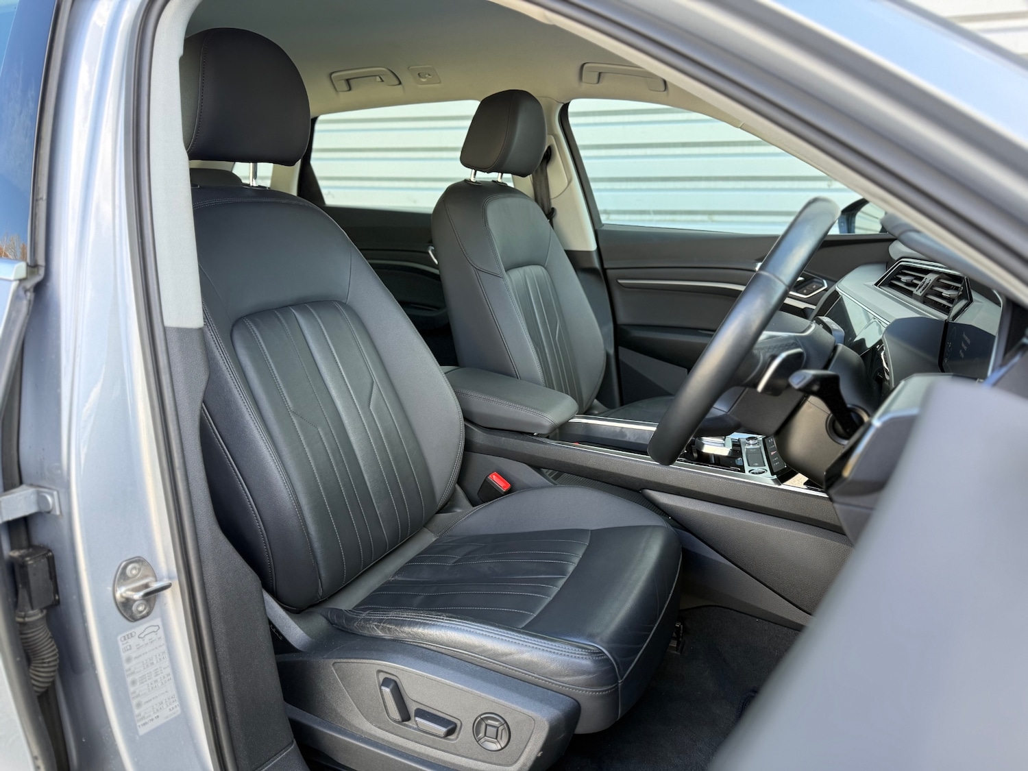 Used Audi e-tron 2021 for sale - 77983587: Photo 7