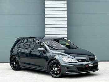 Volkswagen - Golf