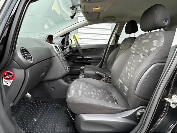 Used Vauxhall Corsa 2011 for sale - 76113965: Photo 17