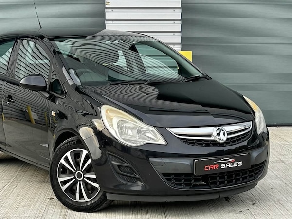 Used Vauxhall Corsa 2011 for sale - 76113965: Photo 2