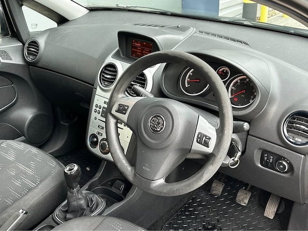Used Vauxhall Corsa 2011 for sale - 76113965: Photo 7