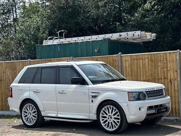 Used Land Rover Range Rover Sport 2010 for sale - 74981468: Photo 2