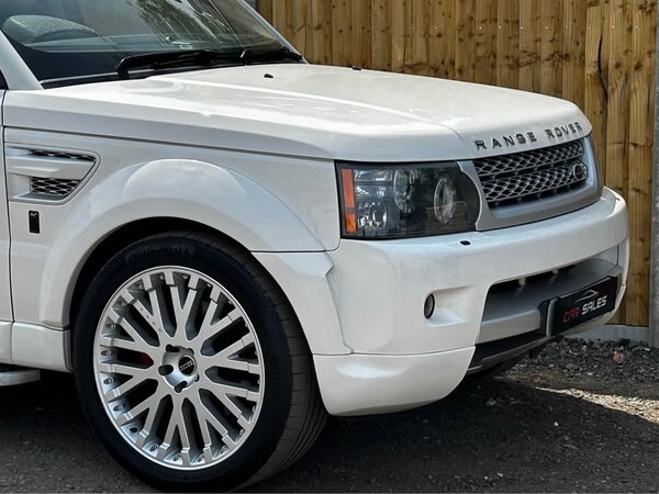 Used Land Rover Range Rover Sport 2010 for sale - 74981468: Photo 5