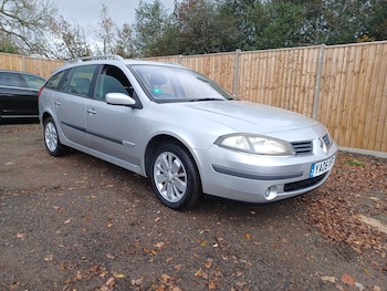 2006 (06) - 2.0 16V Dynamique 5dr ONLY DONE 82K