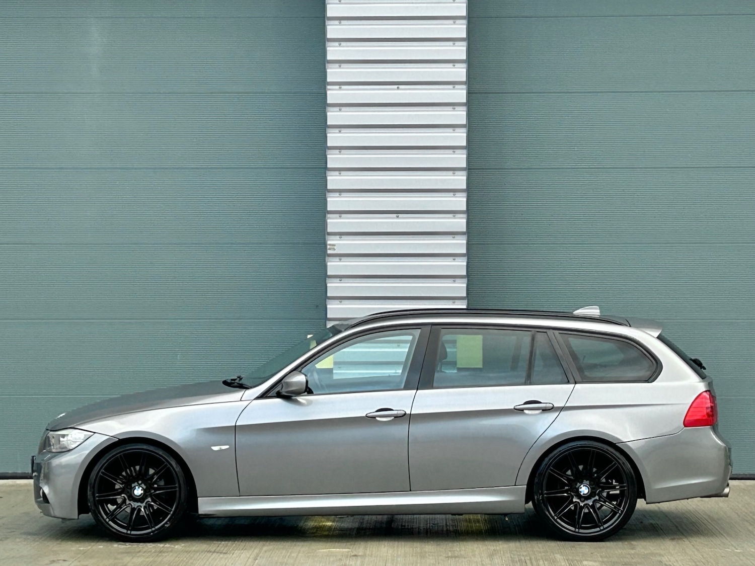 Used BMW 3 Series 2010 for sale - 76430461: Photo 15