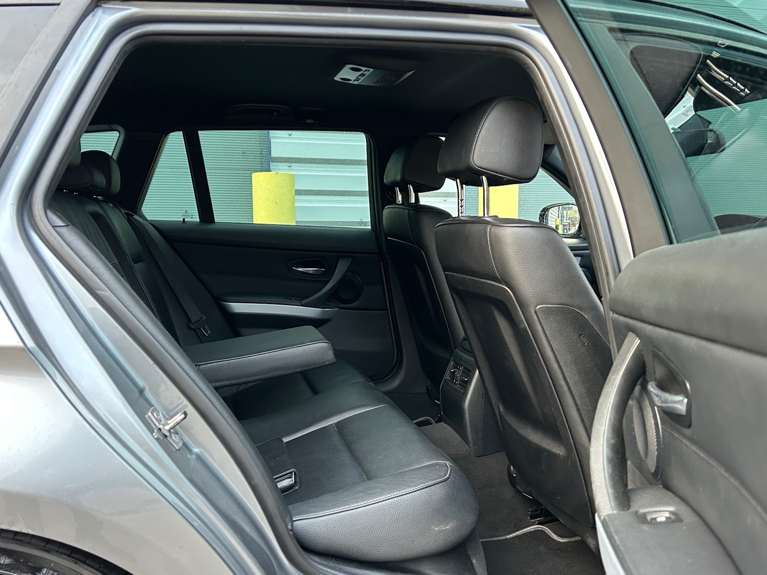 Used BMW 3 Series 2010 for sale - 76430461: Photo 9