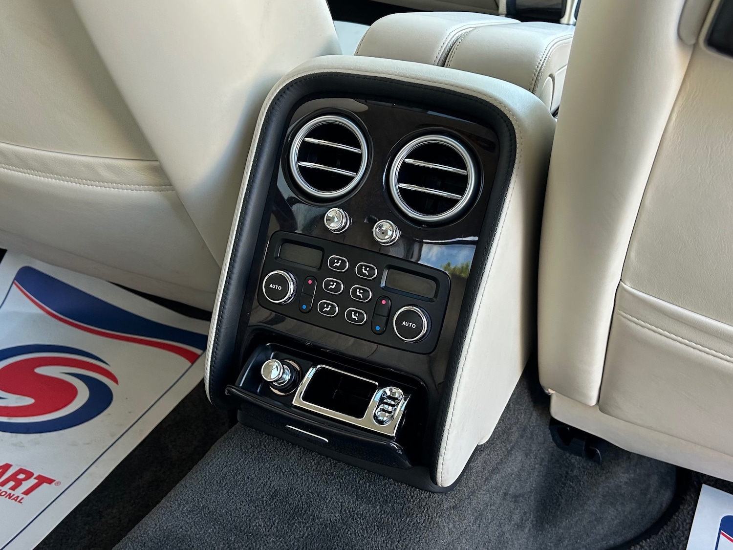 Used Bentley Continental 2010 for sale - 76437311: Photo 11