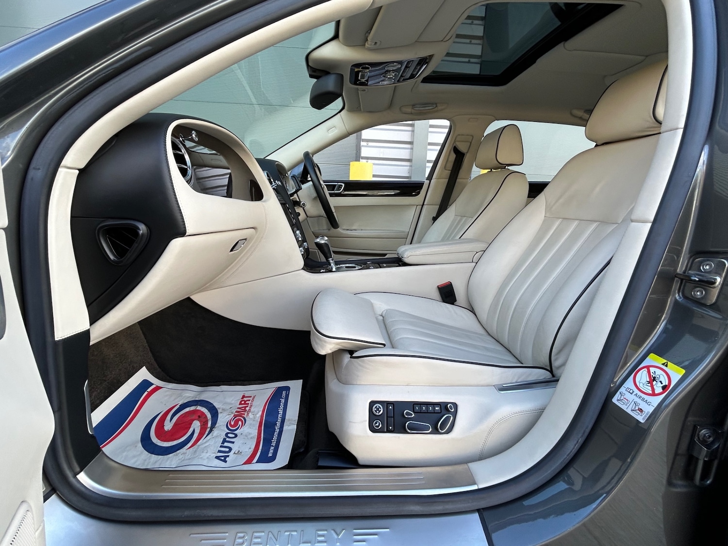 Used Bentley Continental 2010 for sale - 76437311: Photo 17