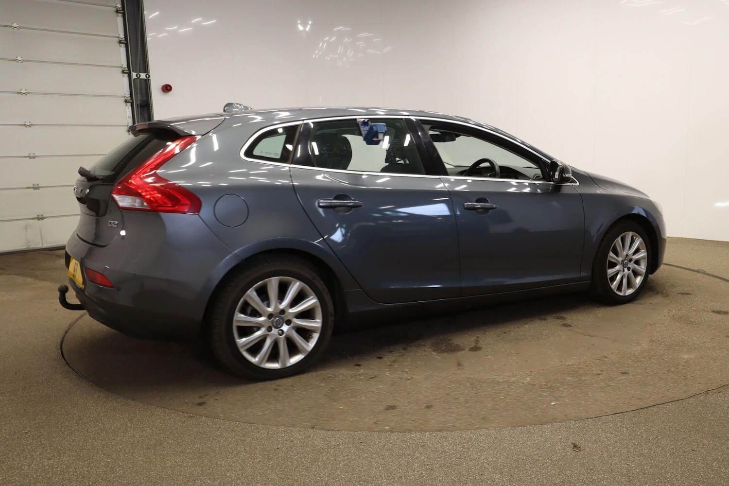 Used Volvo V40 2013 for sale - 76151461: Photo 5