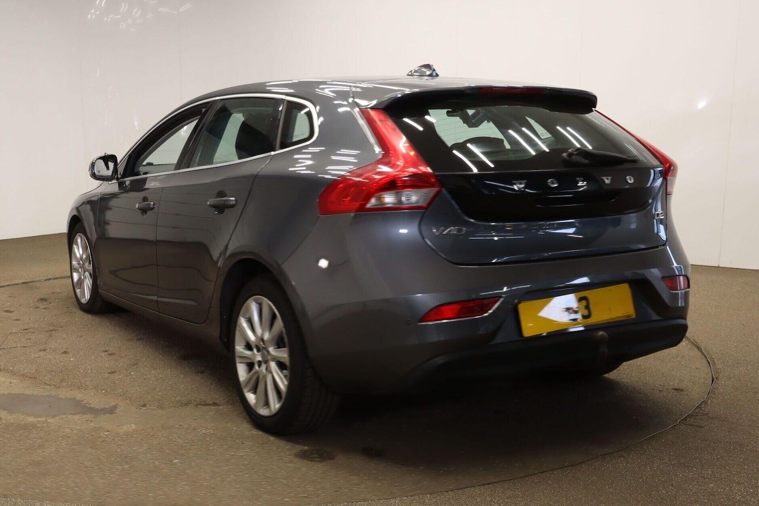 Used Volvo V40 2013 for sale - 76151461: Photo 8