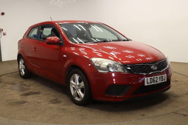 Used Kia Pro Ceed 2012 for sale - 76152453: Photo 1