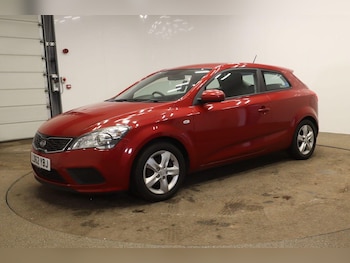 Used Kia Pro Ceed 2012 for sale - 76152453: Photo 3