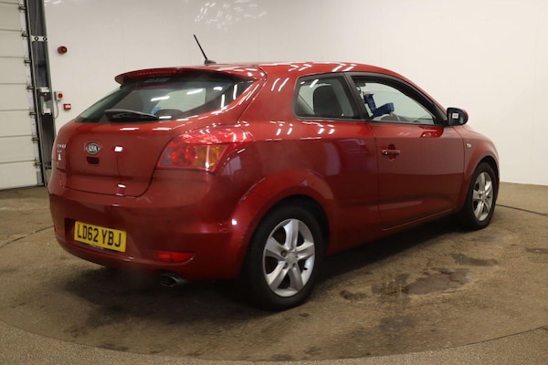 Used Kia Pro Ceed 2012 for sale - 76152453: Photo 7