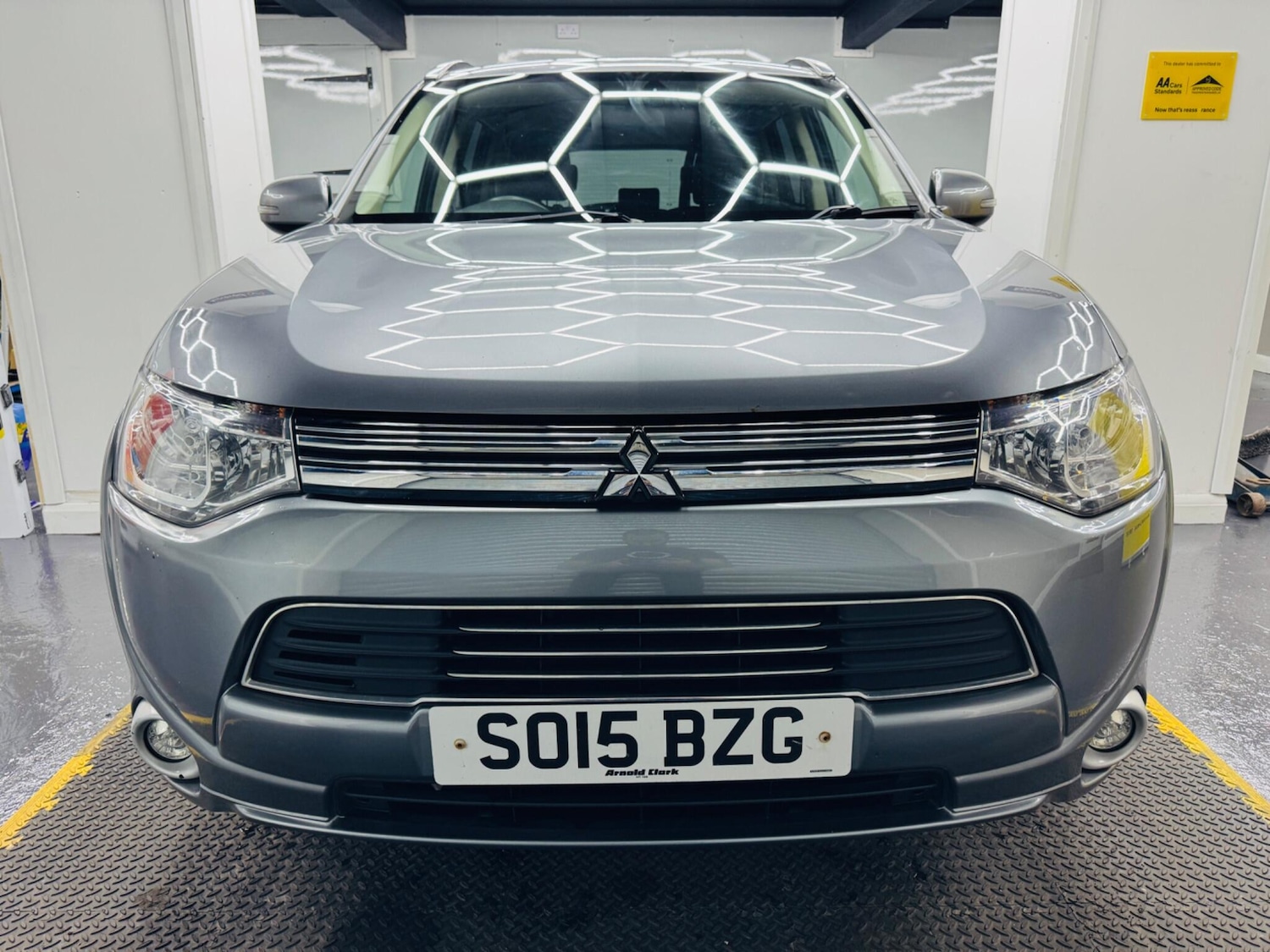 Used Mitsubishi Outlander for sale - 76728802: Photo 2