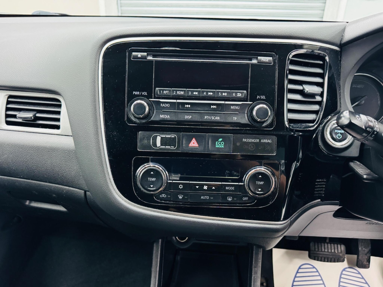 Used Mitsubishi Outlander for sale - 76728802: Photo 24