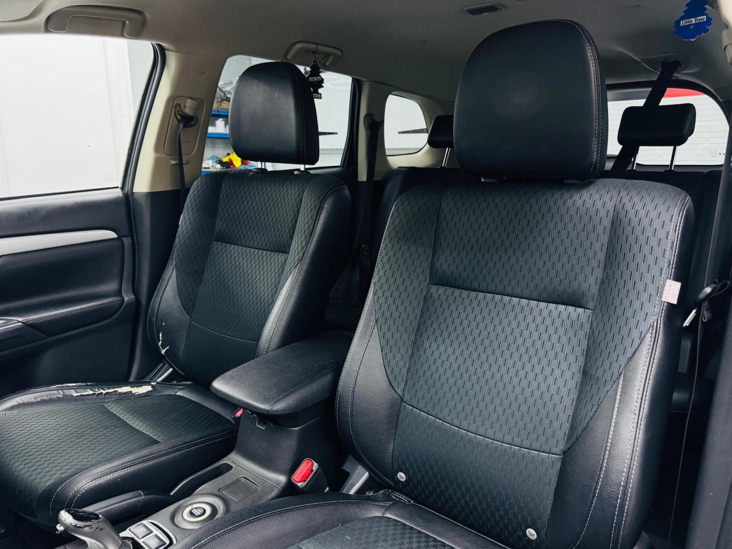 Used Mitsubishi Outlander for sale - 76728802: Photo 28