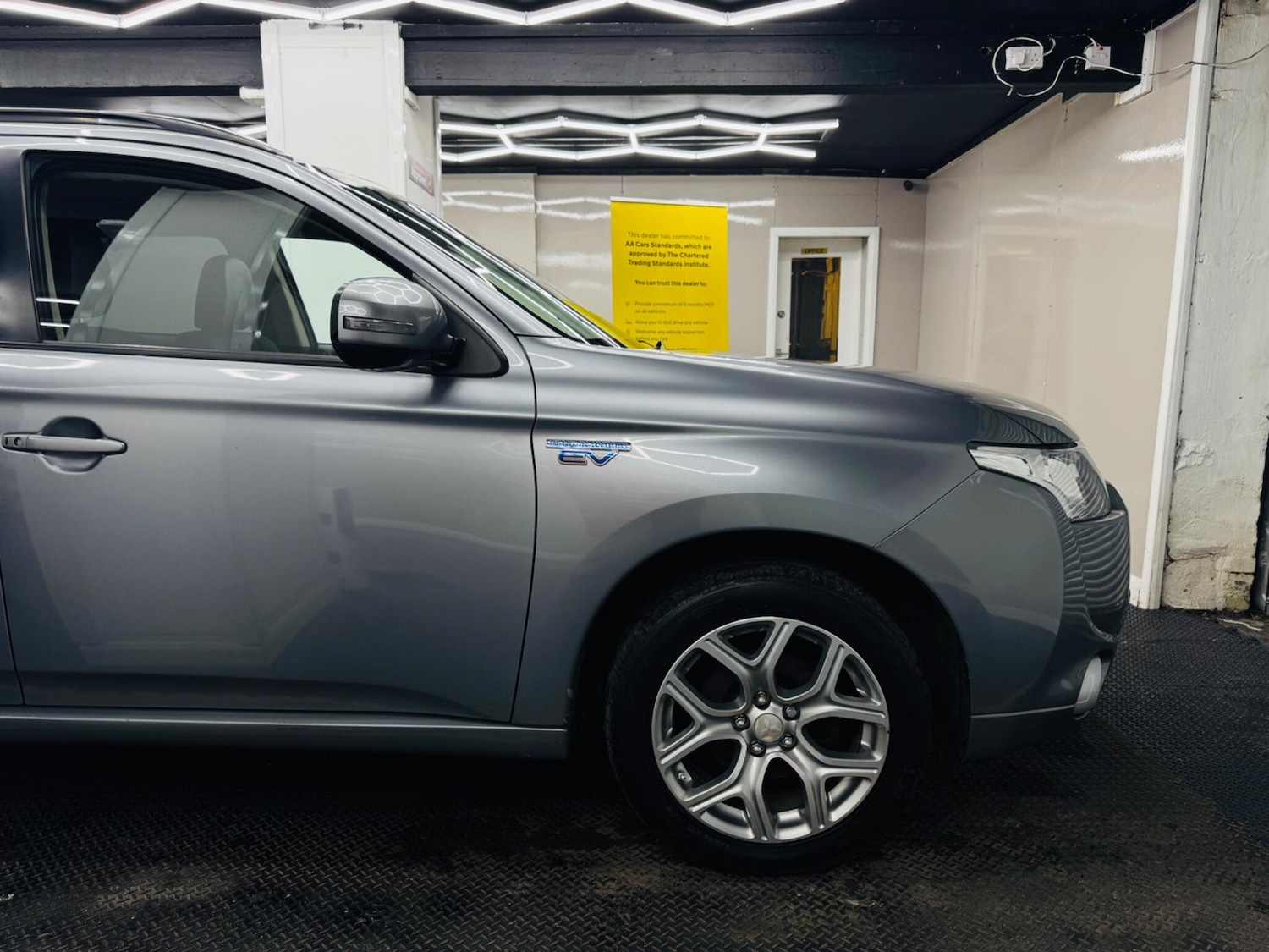 Used Mitsubishi Outlander for sale - 76728802: Photo 9