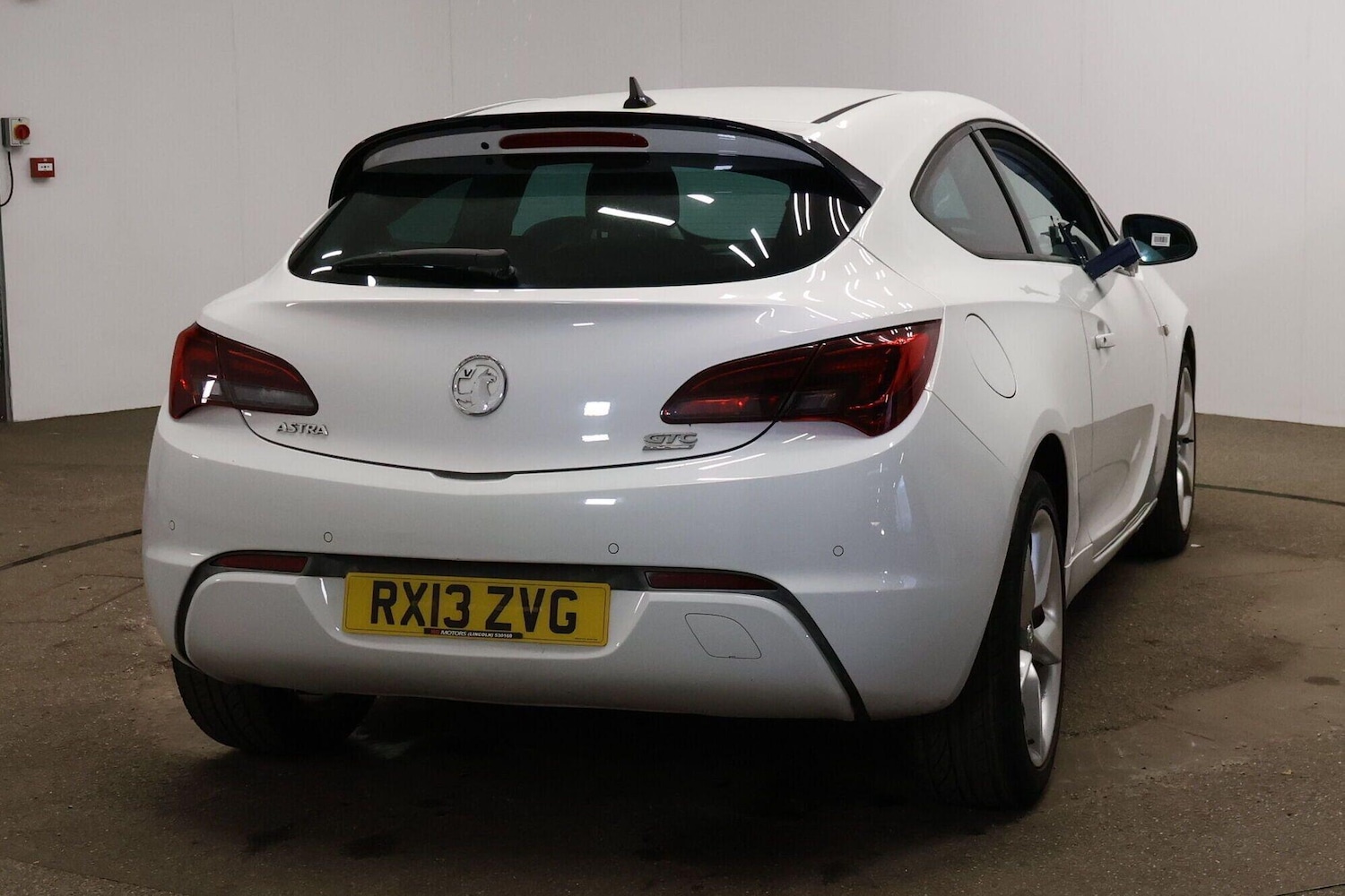 Used Vauxhall Astra GTC 2013 for sale - 77074857: Photo 3