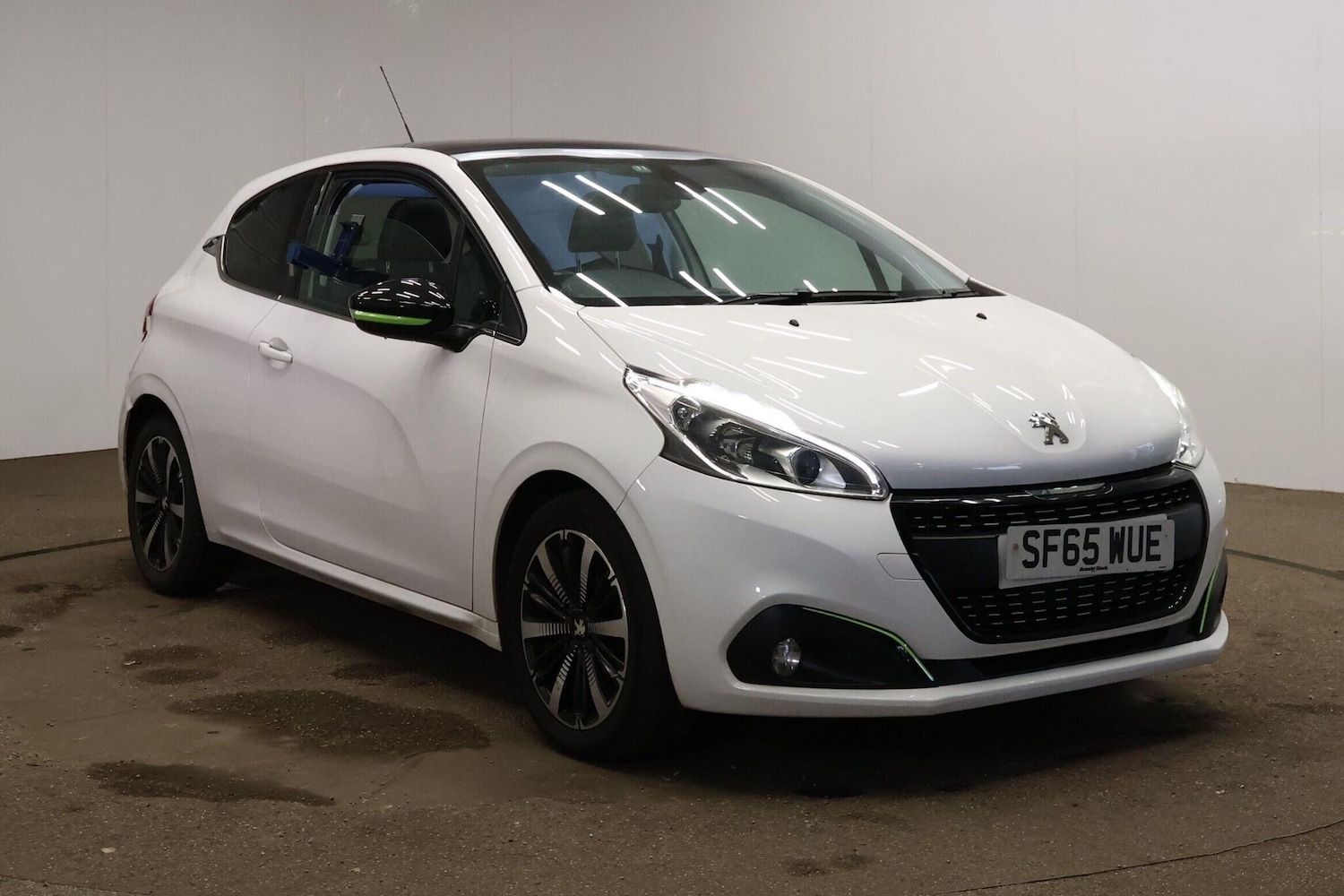 Used Peugeot 208 2015 for sale - 76408439: Photo 1