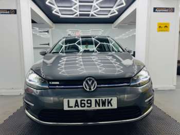 Used Volkswagen Golf 2020 for sale - 75167078: Photo