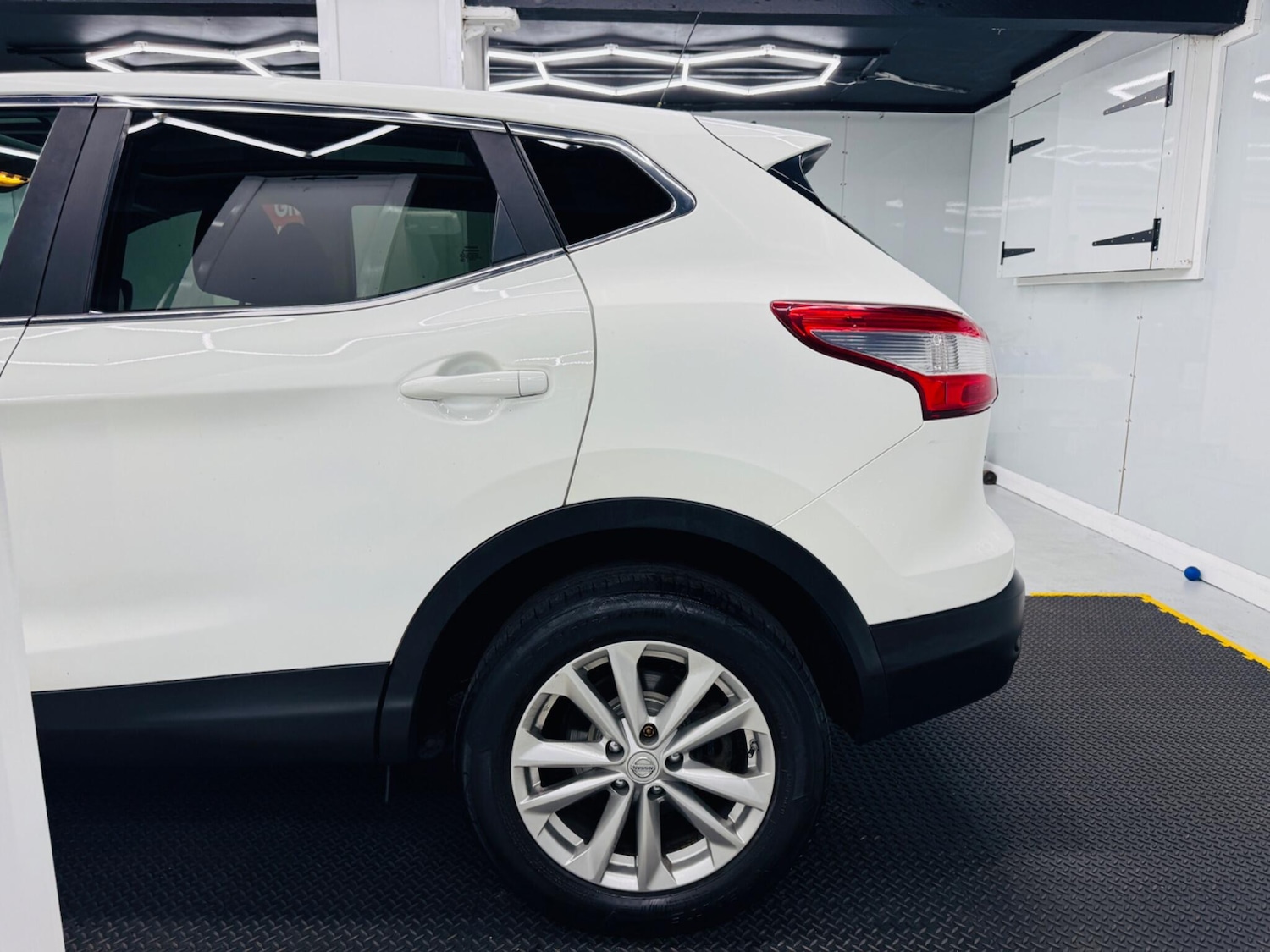 Used Nissan Qashqai 2014 for sale - 75657750: Photo 9