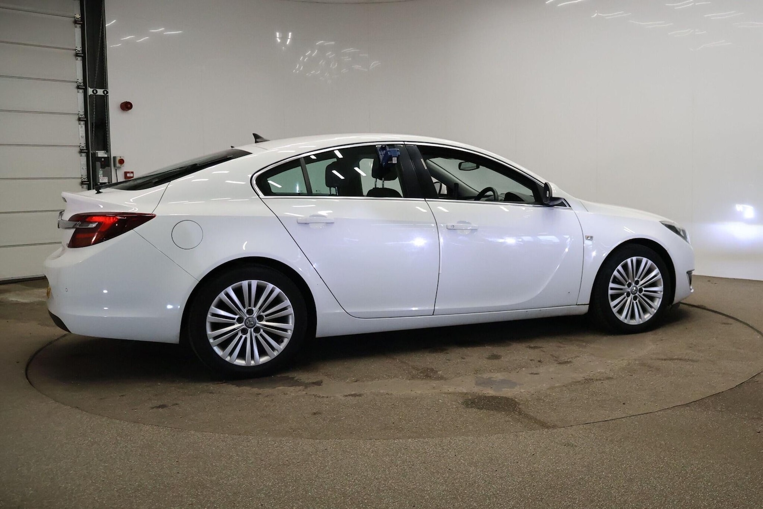Used Vauxhall Insignia 2014 for sale - 76424323: Photo 3