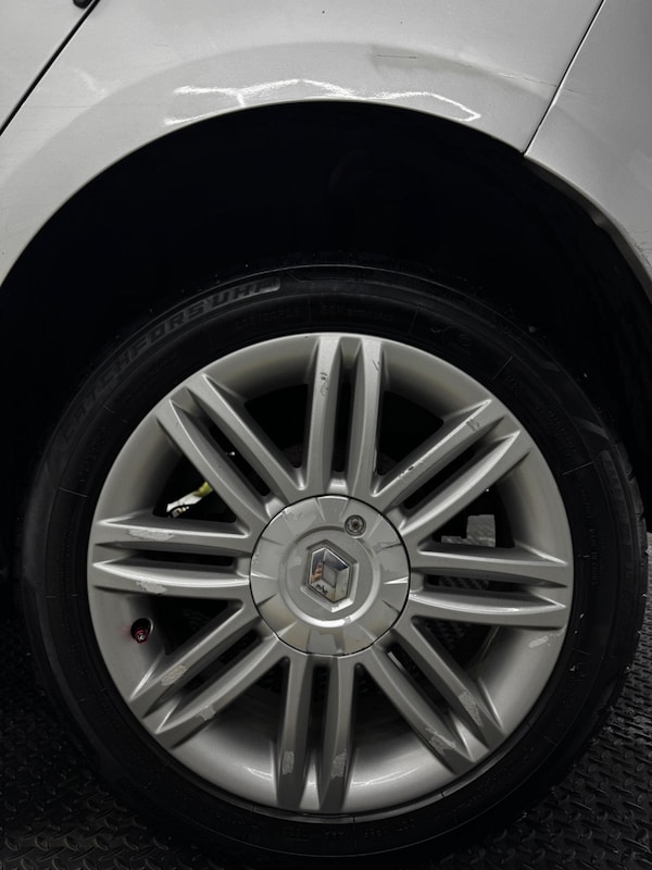 Used Renault Clio 2012 for sale - 76188910: Photo 18