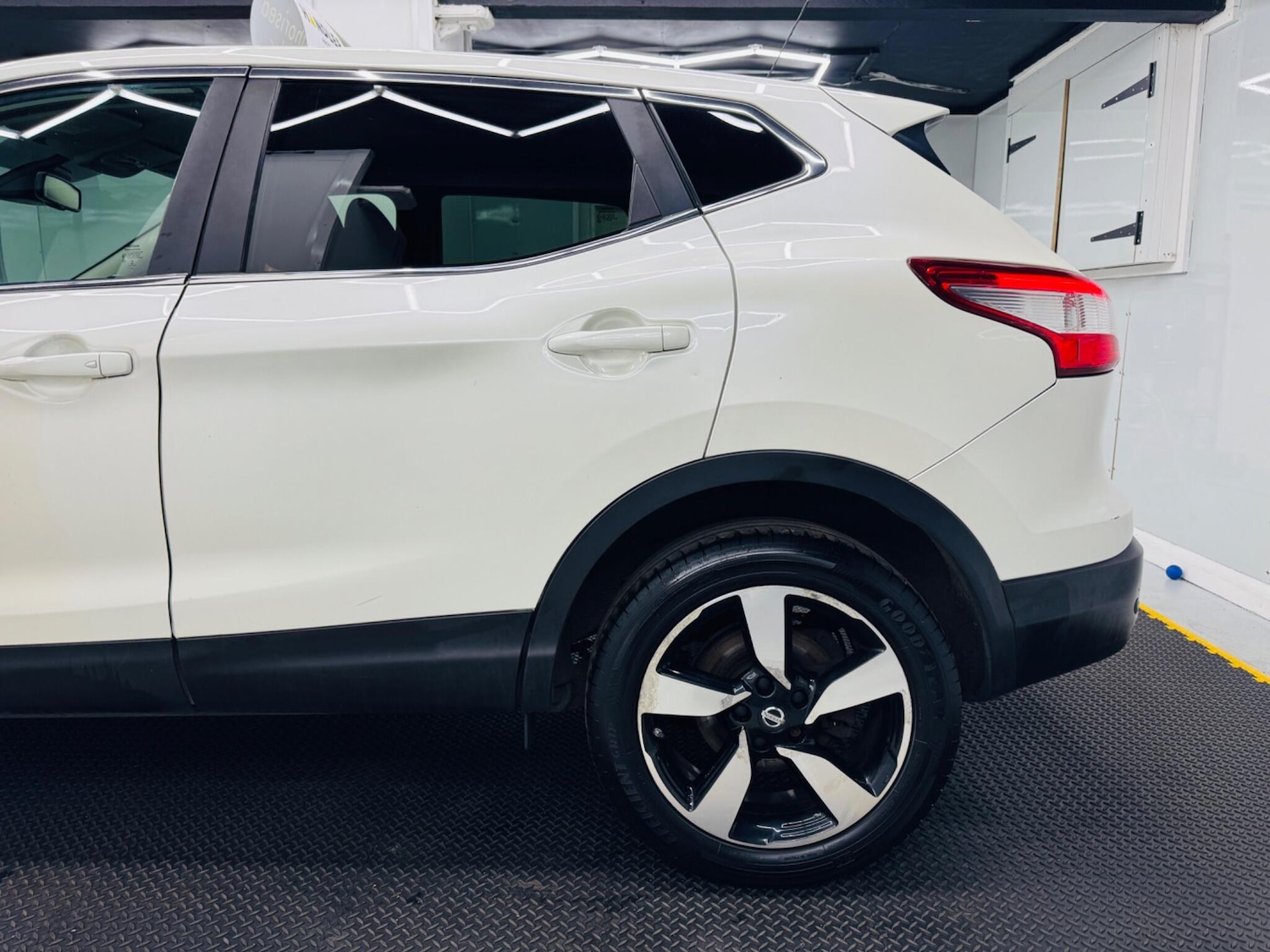 Used Nissan Qashqai 2015 for sale - 76432332: Photo 12