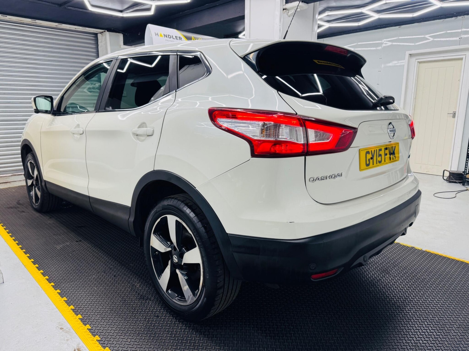 Used Nissan Qashqai 2015 for sale - 76432332: Photo 9