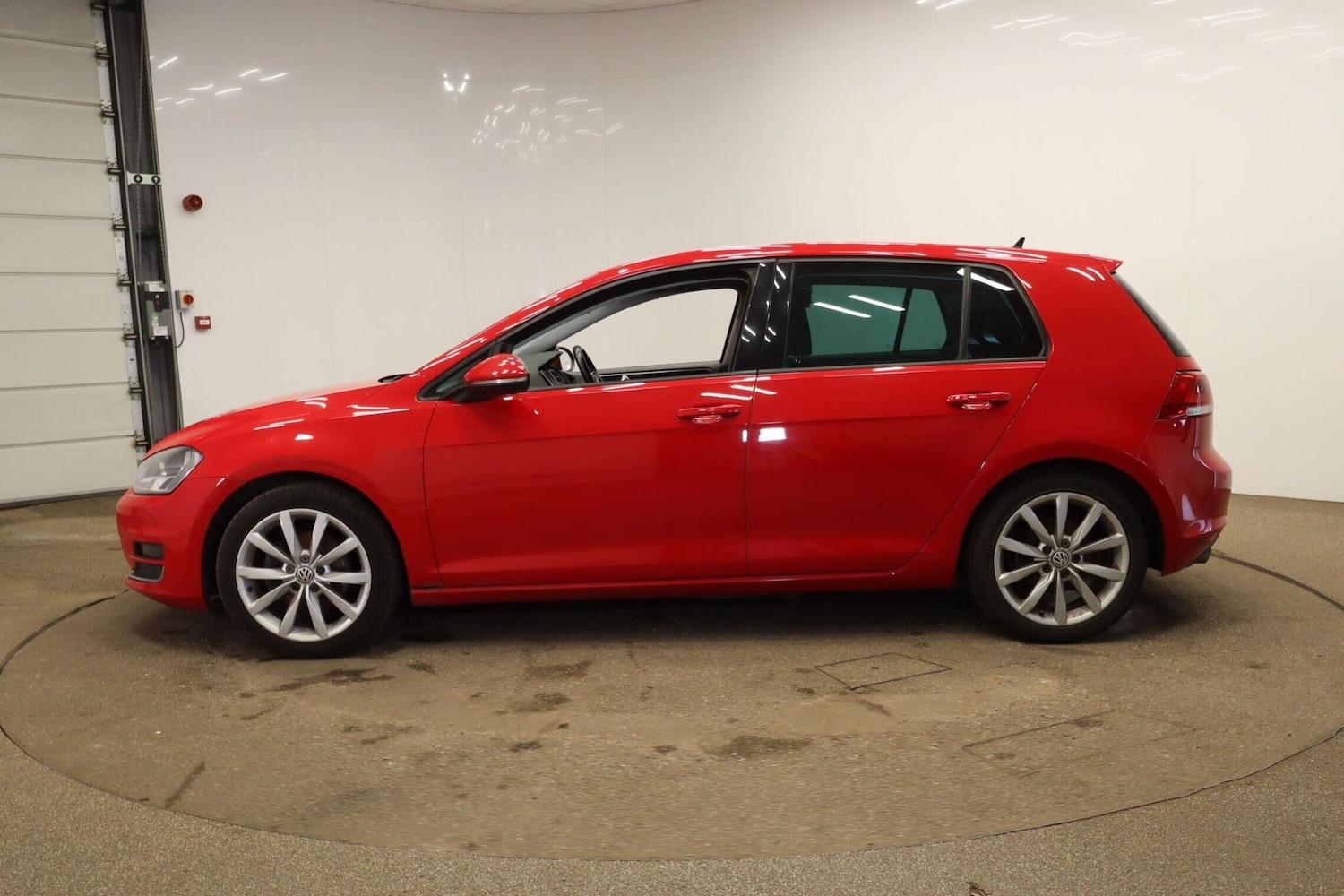 Used Volkswagen Golf 2013 for sale - 76151591: Photo 3