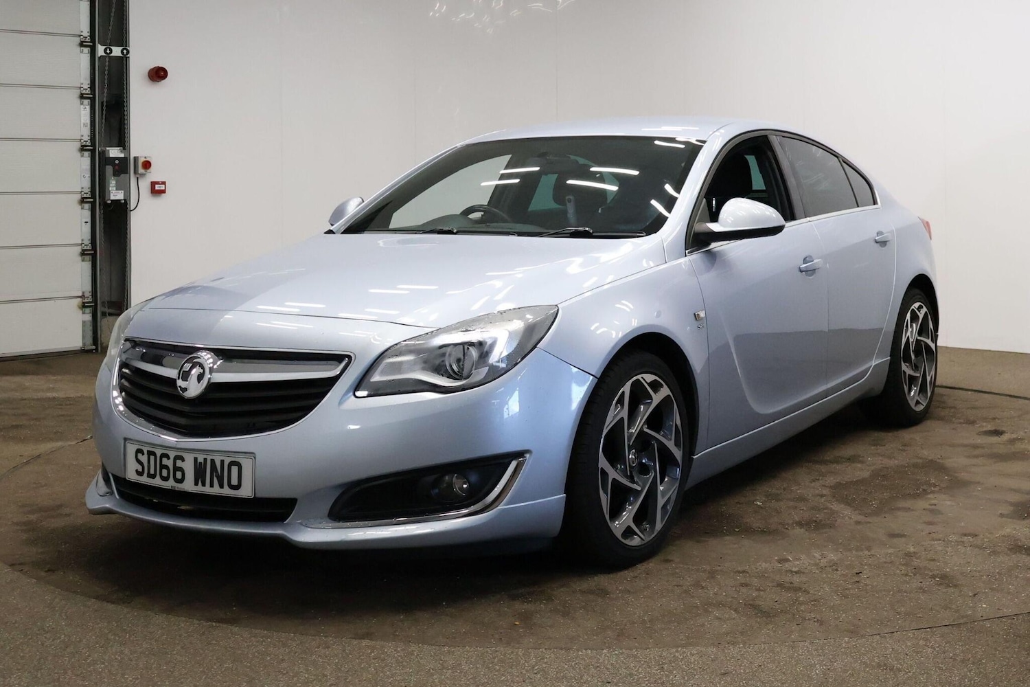 Used Vauxhall Insignia 2016 for sale - 76360325: Photo 3