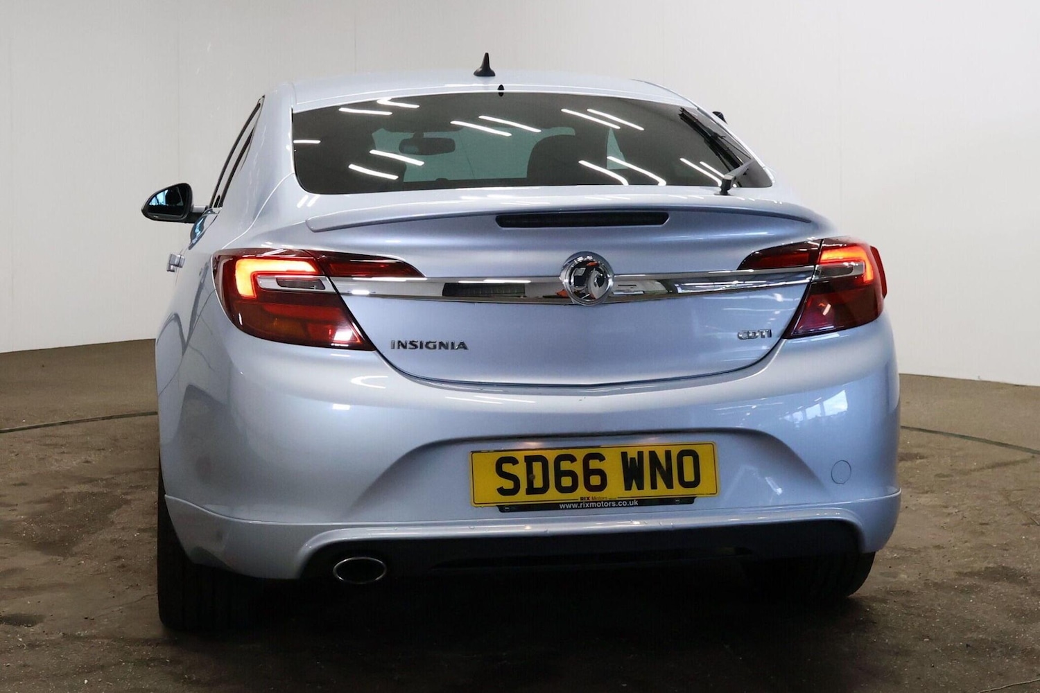 Used Vauxhall Insignia 2016 for sale - 76360325: Photo 4