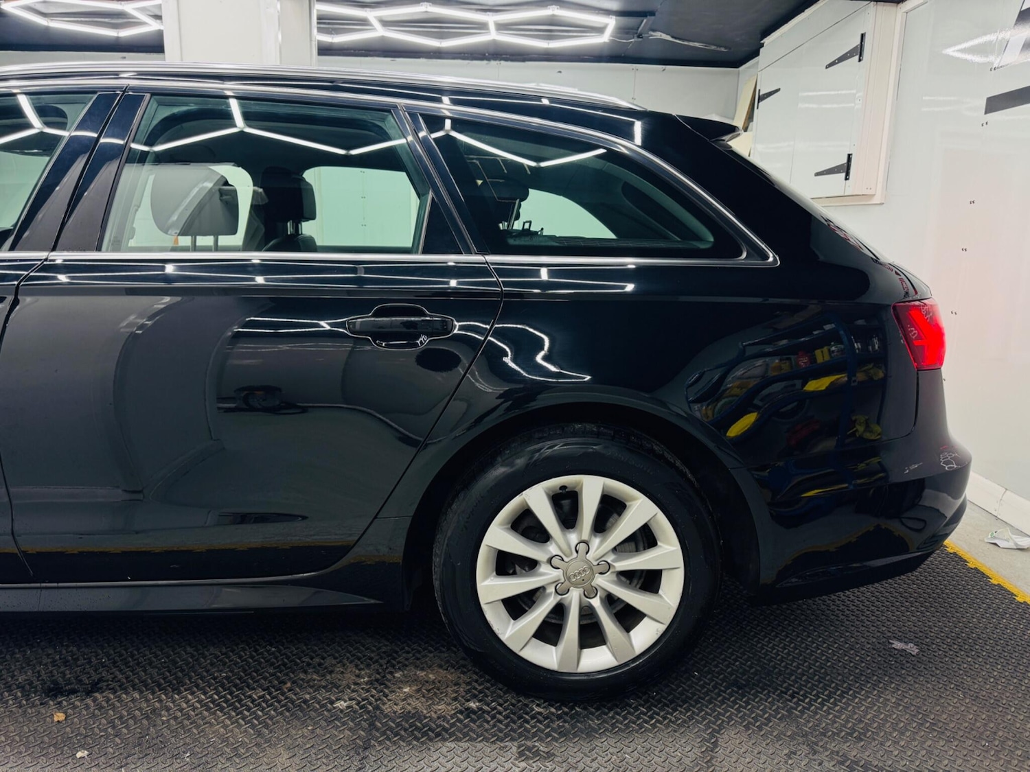 Used Audi A6 Avant 2018 for sale - 76200781: Photo 10