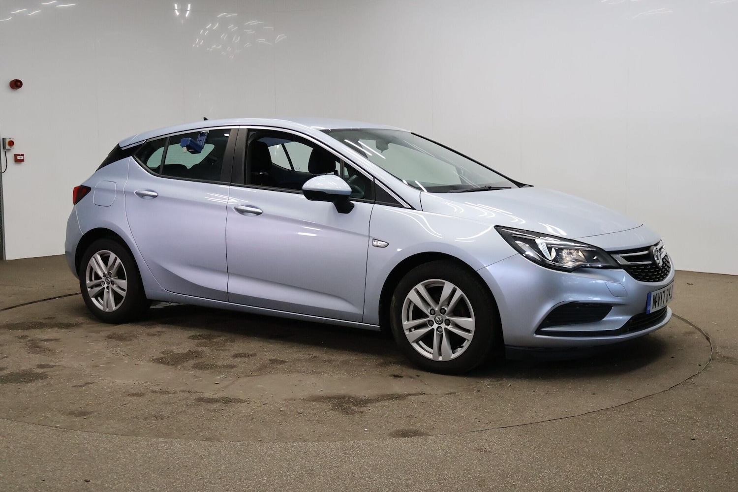 Used Vauxhall Astra 2017 for sale - 76424650: Photo 3