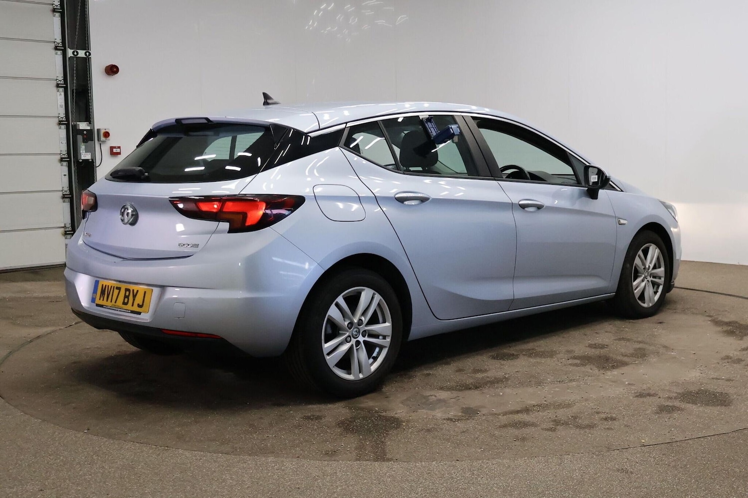 Used Vauxhall Astra 2017 for sale - 76424650: Photo 7