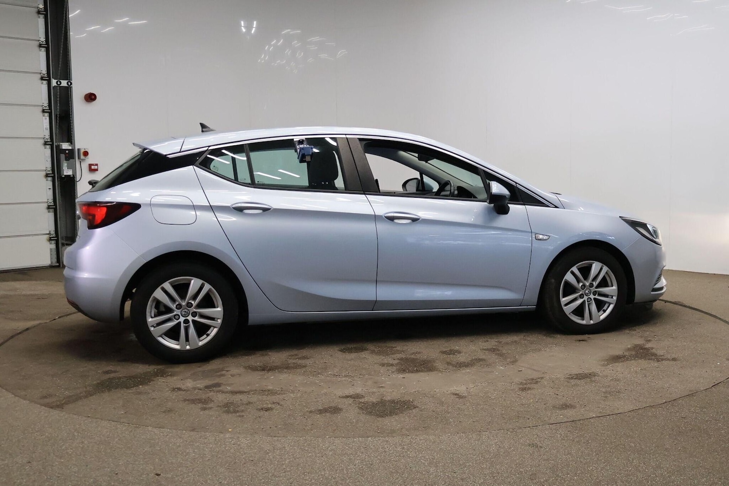 Used Vauxhall Astra 2017 for sale - 76424650: Photo 8