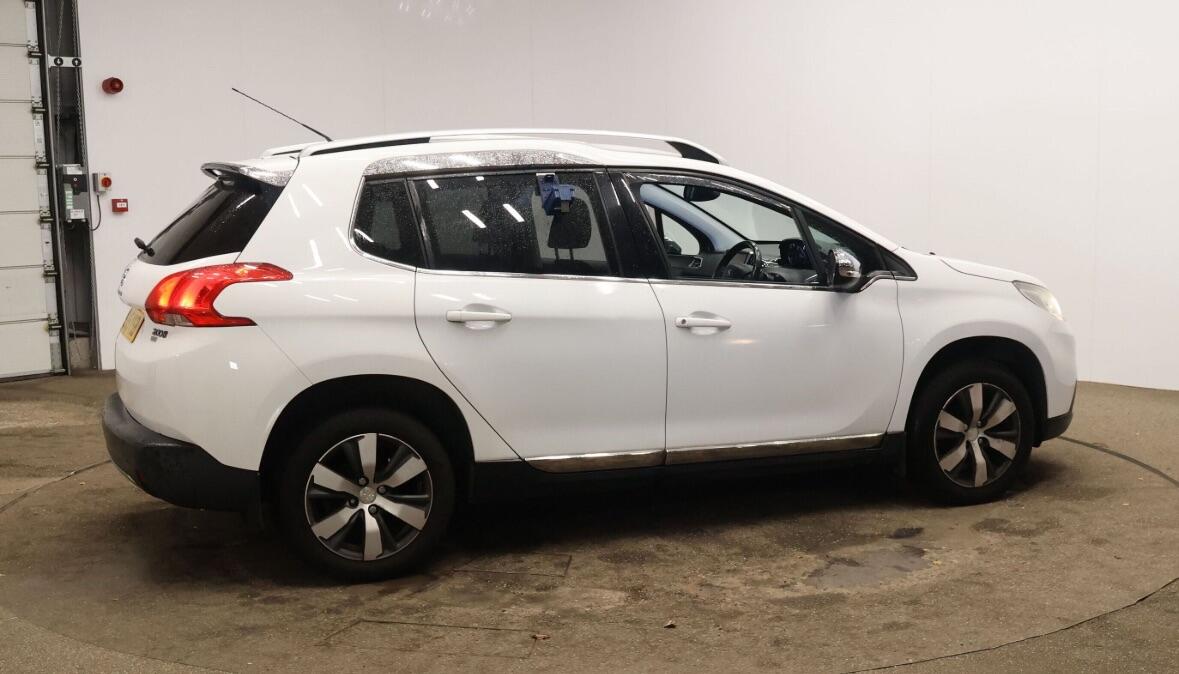 Used Peugeot 2008 2015 for sale - 77074593: Photo 4