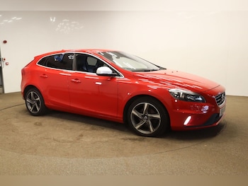 Used Volvo V40 2014 for sale - 76012537: Photo