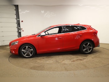 Used Volvo V40 2014 for sale - 76012537: Photo