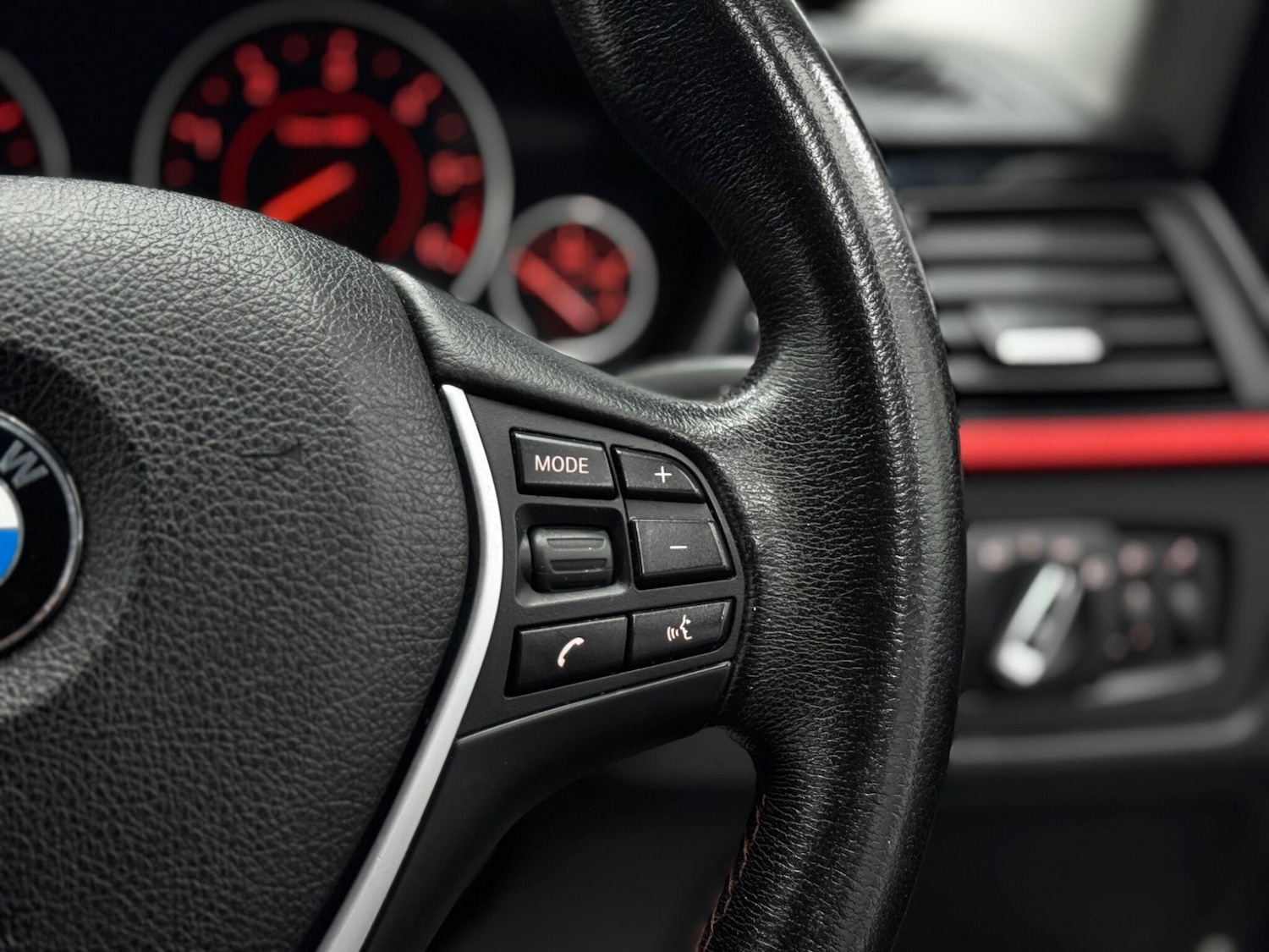 Used BMW 3 Series 2012 for sale - 76573044: Photo 36