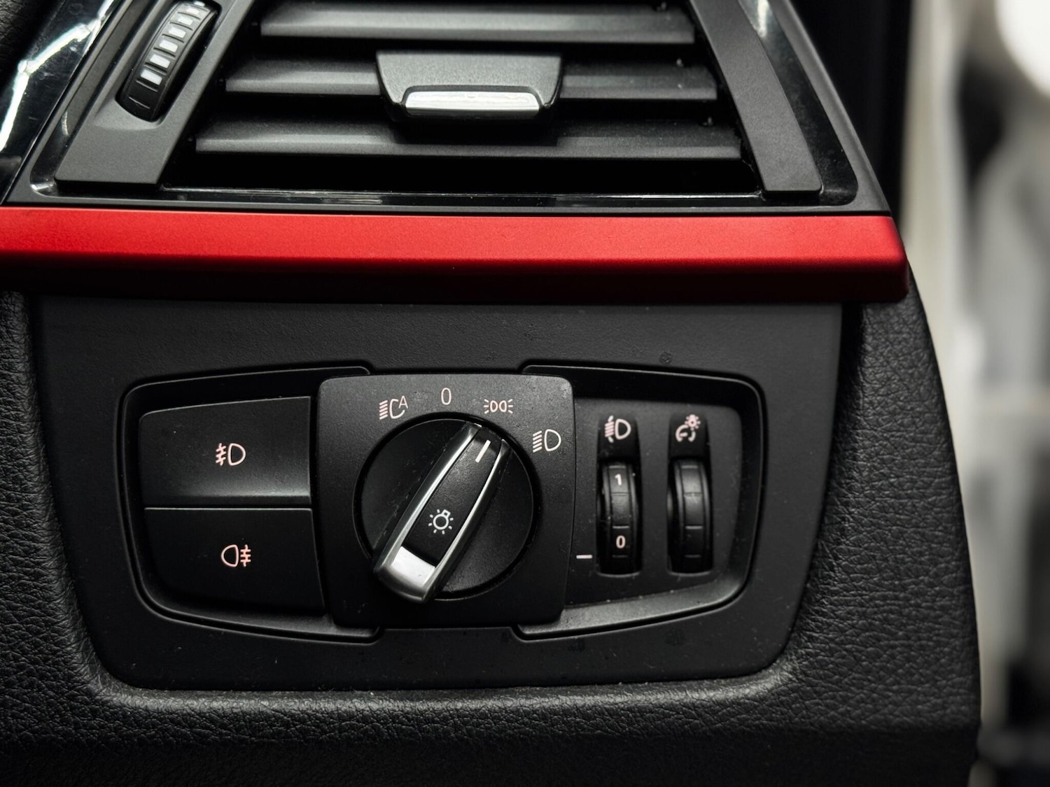 Used BMW 3 Series 2012 for sale - 76573044: Photo 38