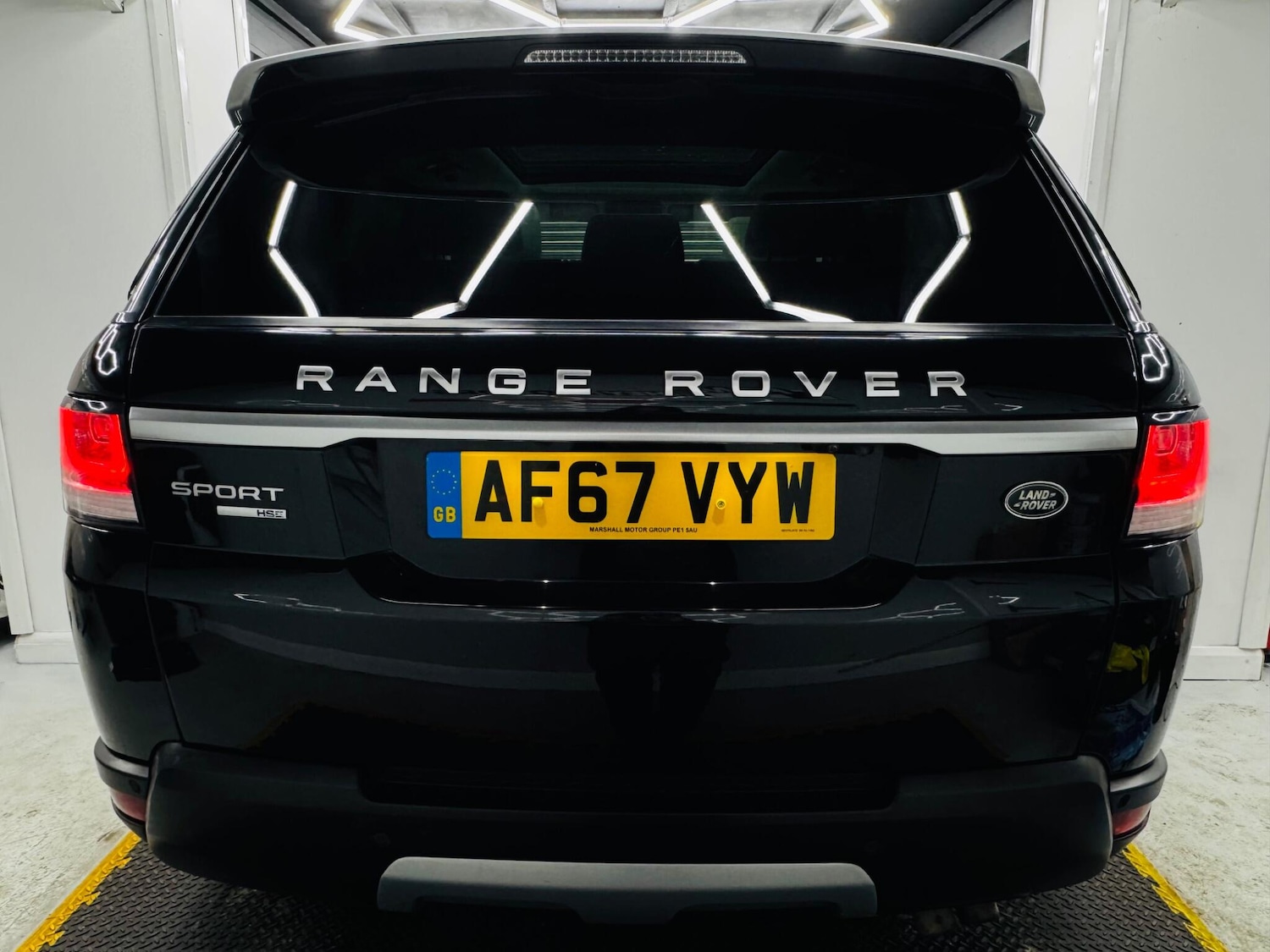 Used Land Rover Range Rover Sport 2017 for sale - 76990217: Photo 13