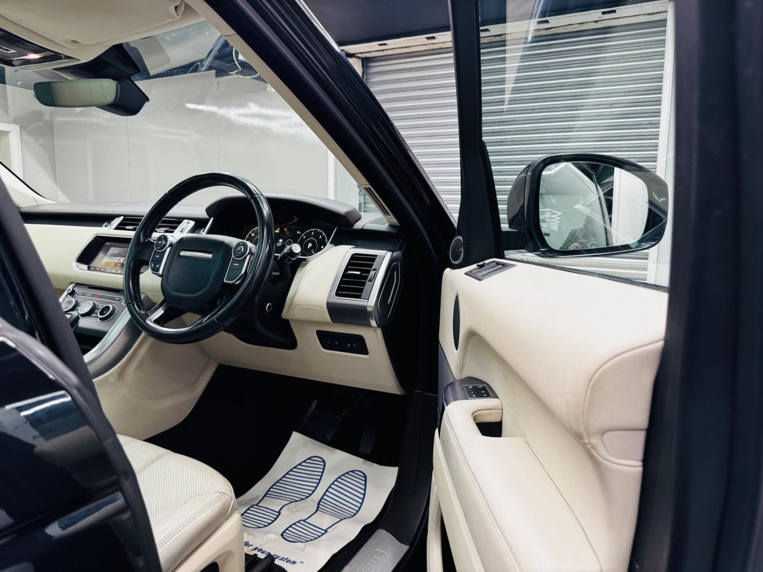 Used Land Rover Range Rover Sport 2017 for sale - 76990217: Photo 24