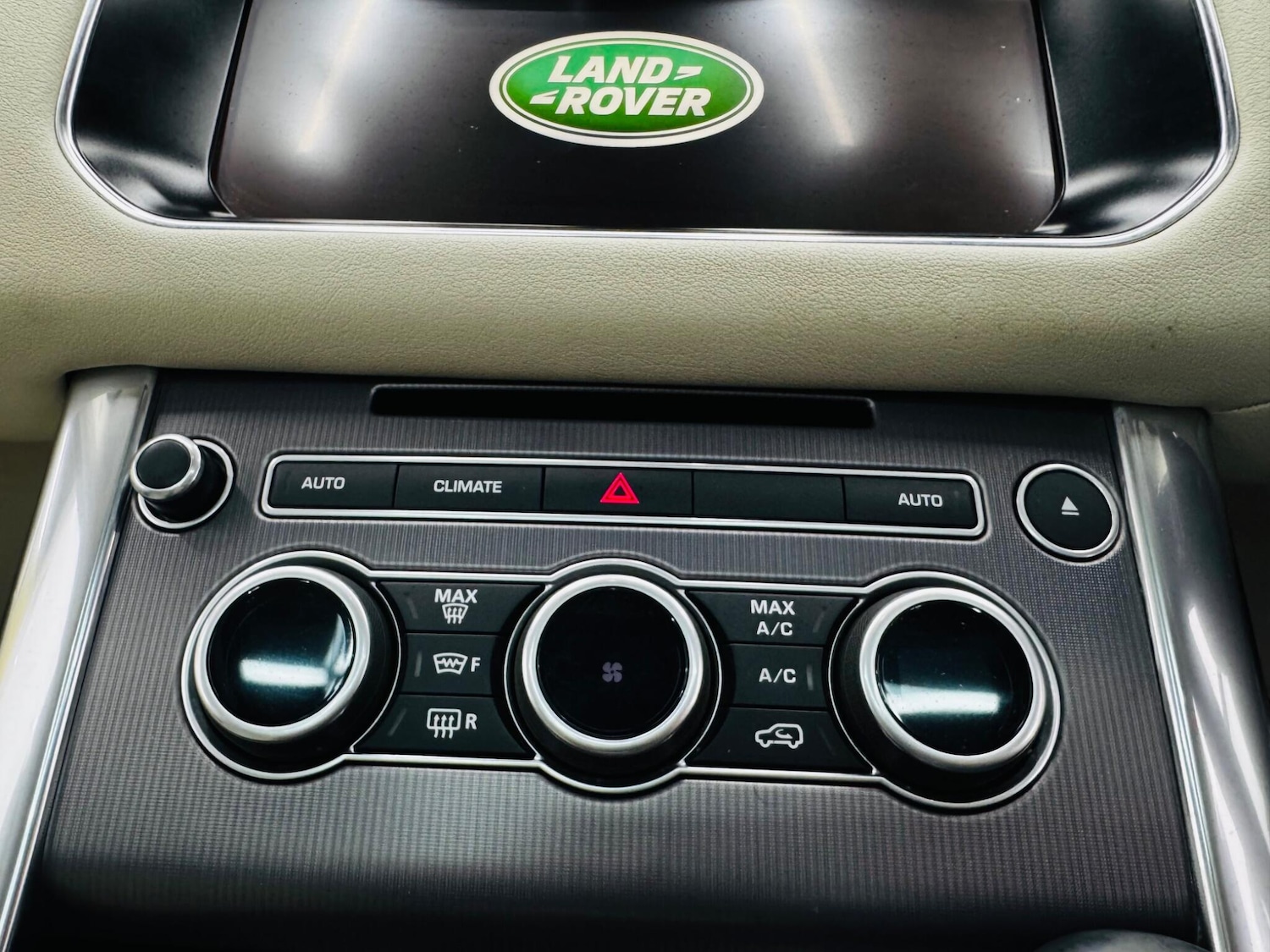 Used Land Rover Range Rover Sport 2017 for sale - 76990217: Photo 31