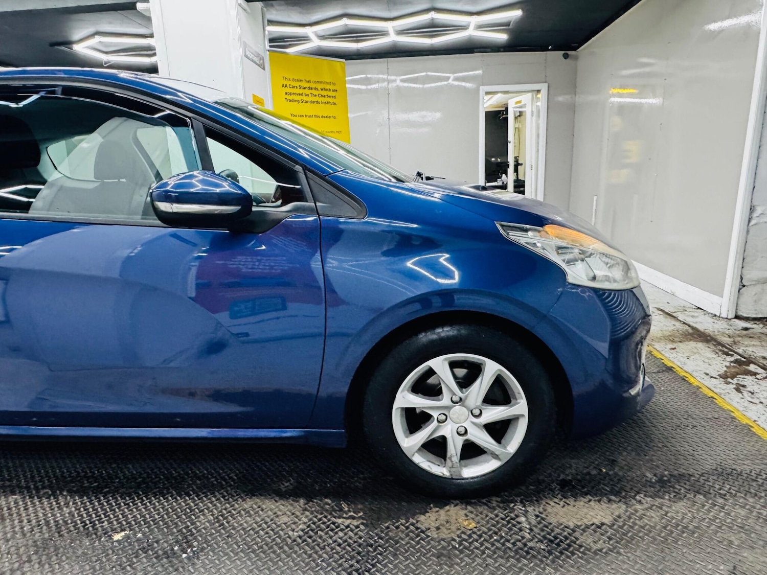 Used Peugeot 208 2014 for sale - 76398866: Photo 24