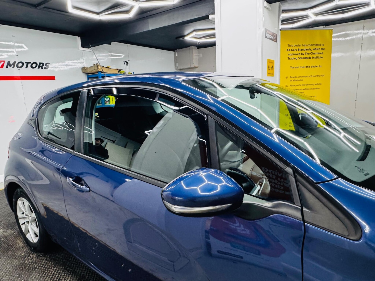 Used Peugeot 208 2014 for sale - 76398866: Photo 25