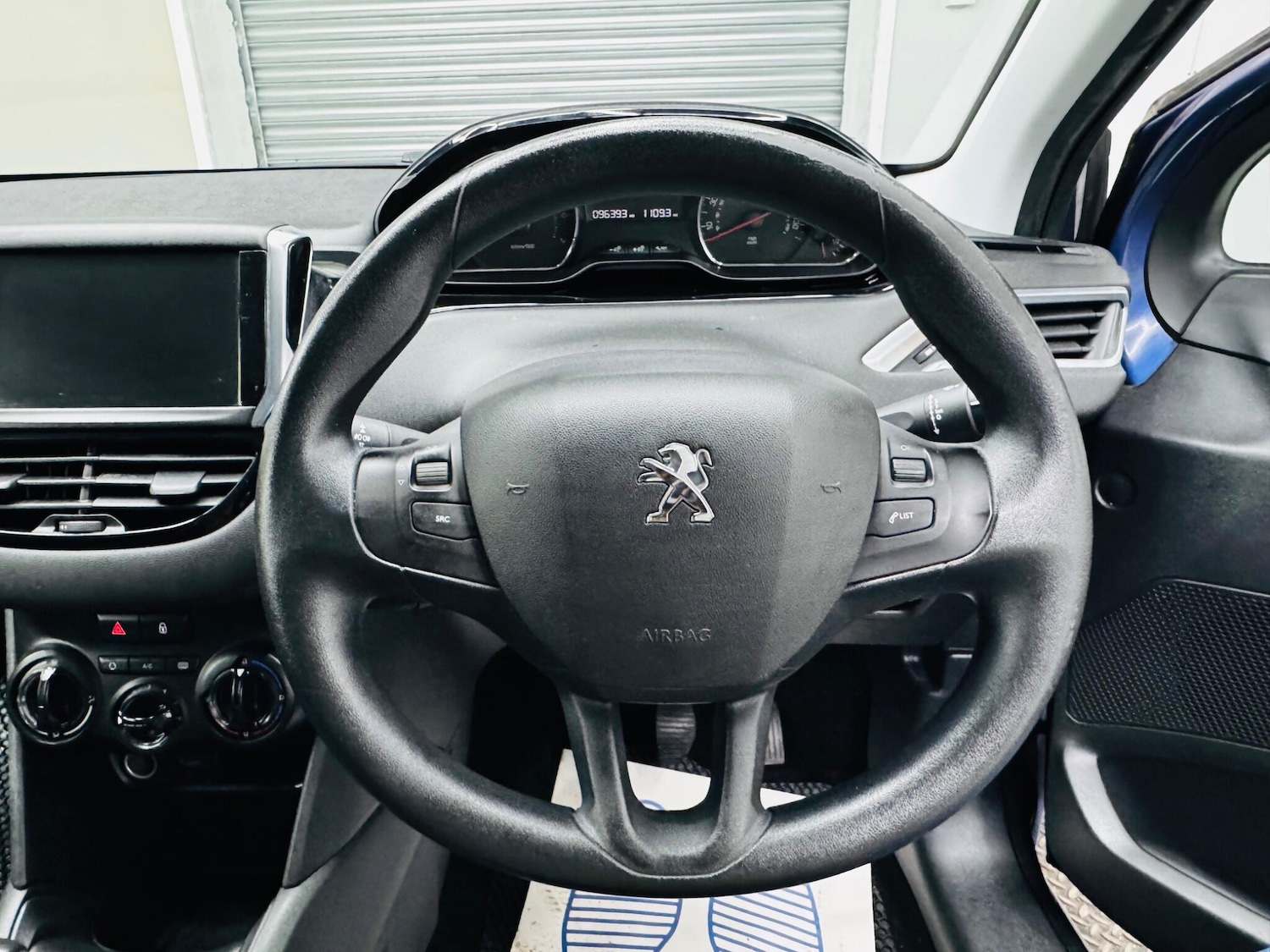 Used Peugeot 208 2014 for sale - 76398866: Photo 27