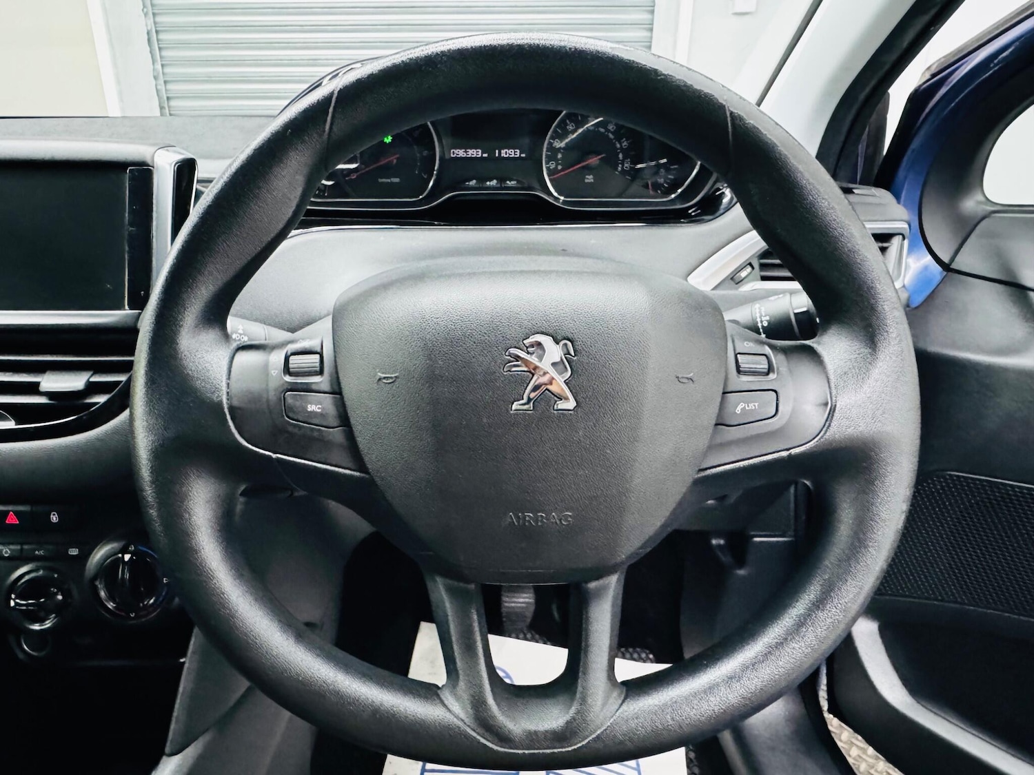 Used Peugeot 208 2014 for sale - 76398866: Photo 28